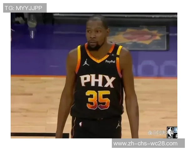 灰熊与快船激战正酣谁能在季后赛中脱颖而出争夺荣耀